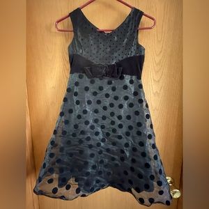 Beautiful girl’s dress size 10